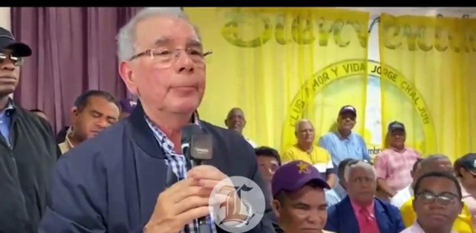 El expresidente de la República, Danilo Medina, dijo que viene como "cobrador" a pedir votos por el candidato presidencial Abel Martínez, a quienes sientan gratitud por el Partido de la Liberación Dominicana (PLD).<br /><br />https://listindiario.com/la-republica/20230929/danilo-medina-viene-cobrador-votos-abel-martinez_775222.html<br /><br />También le pude interesar estos videos:<br /><br />TORMENTA FRANKLIN INUNDA LA CAPITAL https://youtu.be/Pq11_6GJtgg<br /><br />VICEALMIRANTE AGUSTÍN ALBERTO MORILLO ASUME MANDO COMO NUEVO COMANDANTE DE LA ARMADA DOMINICANA https://youtu.be/mRcXUW4AyWc<br /><br />PLD DEFINE SUS CANDIDATOS A LAS ALCALDÍAS DEL DN, SDN, SAN CRISTÓBAL Y CABARETE https://youtu.be/mCoab9nVzMU<br /><br />LOS DOMINICANOS PODRÁN ENTRAR DE MANERA MÁS ÁGIL A ESTADOS UNIDOS, GRACIAS AL GLOBAL ENTRY https://www.youtube.com/watch?v=01ft8n1tGwM<br /><br />PRD, PLD Y FP ACUERDAN ALIANZAS EN TRES SENADURIAS, 6 ALCALDÍAS Y 150 DISTRITOS MUNICIPALES https://www.youtube.com/watch?v=gJc5ua4CTeQ<br /><br />Más noticias en https://listindiario.com/<br /><br />Suscríbete al canal  https://bit.ly/335qMys<br /><br />Síguenos<br />Twitter  https://twitter.com/ListinDiario <br /><br />Facebook  https://www.facebook.com/listindiario <br /><br />Instagram https://www.instagram.com/listindiario/