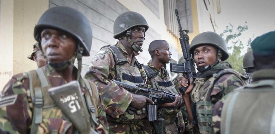 Las fuerzas militares de Kenia han participado en varias misiones de paz en el mundo, siendo la de Haití la primera en un territorio de América Latina. Su desempeño ha sido cuestionado por casos de atropellos, crímenes y corrupción