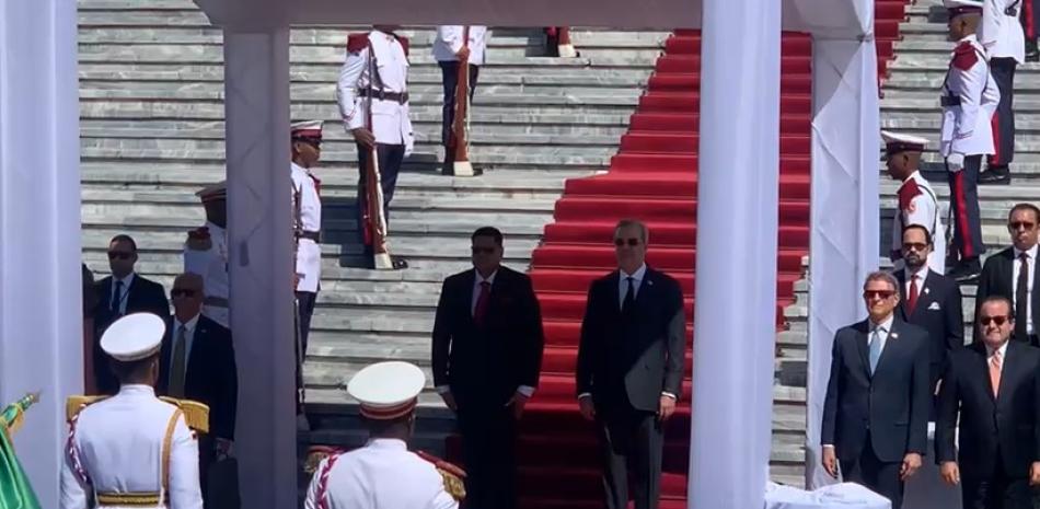 Abinader y su homólogo de Surinam en el Palacio Nacional