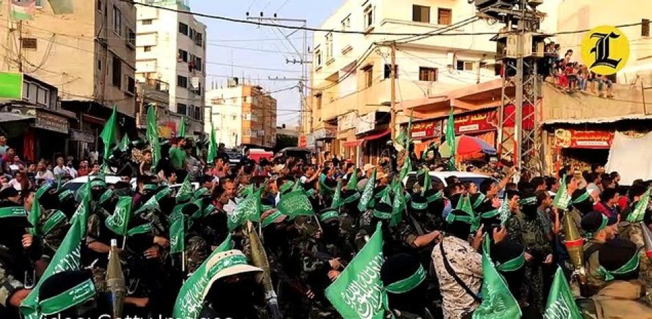 La Franja de Gaza, escenario de una nueva guerra con Israel desde el sábado, es un enclave palestino gobernado por el movimiento islamista Hamás que sufre conflictos, pobreza, bloqueos y otros males.<br /><br />También le pude interesar estos videos:<br /><br />INFORME DEL COE SOBRE TORMENTA FRANKLIN https://youtube.com/live/HFI7C3_voZI<br /><br />Las casas de Trujillo: Del lujo a la ruina total https://youtu.be/gyBv-tKfuR4<br /><br />¡EXCLUSIVOS! DOS VIDEOS MUESTRAN CÓMO FUE LA EXPLOSIÓN EN SAN CRISTÓBAL https://youtu.be/gna6_VFeqiU<br /><br />LOS DUROS TESTIMONIOS DE LOS QUE HAN PASADO LA SELVA DEL DARIÉN https://youtu.be/iDvqo88PTi0<br /><br />YENI BERENICE ACUSA AL PRIMER FISCAL INVOLUCRADO EN CASO GAVILÁN Y DA NUEVOS DETALLES DEL CASO https://youtu.be/LS9iapXT9BY<br /><br />Más noticias en https://listindiario.com/<br /><br />Suscríbete al canal  https://bit.ly/335qMys<br /><br />Síguenos<br />Twitter  https://twitter.com/ListinDiario <br /><br />Facebook  https://www.facebook.com/listindiario <br /><br />Instagram https://www.instagram.com/listindiario/