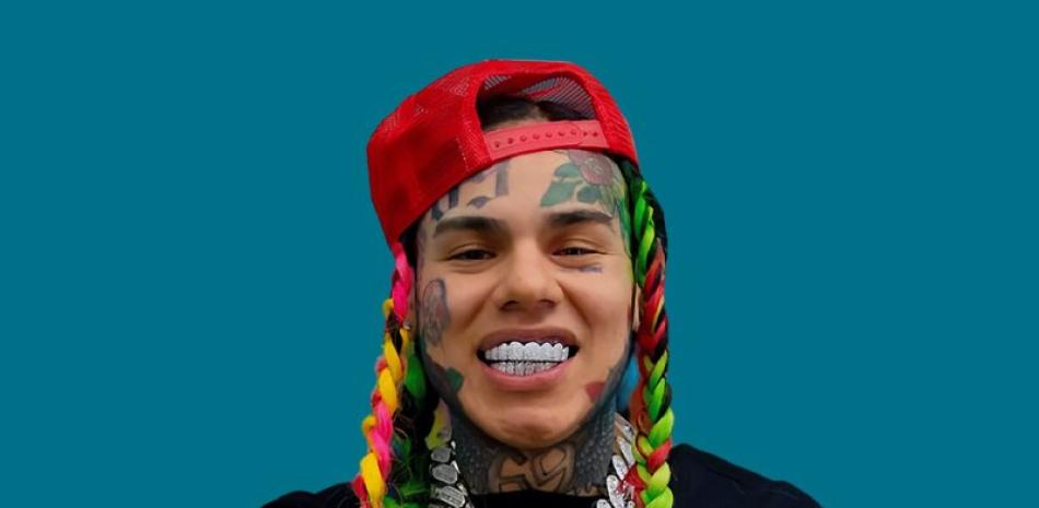 Defensa de Tekashi 6ix9ine alega irregularidad durante detención