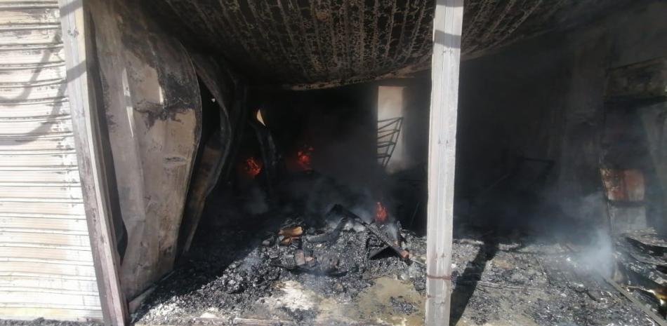 Incendio afecta área comercial en Verón, Punta Cana