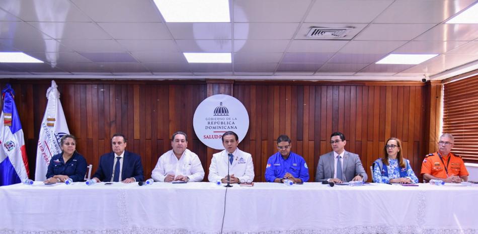 El ministro de Salud, Daniel Rivera, encabezó la rueda de prensa donde confirmó 13 muertes registradas por dengue.