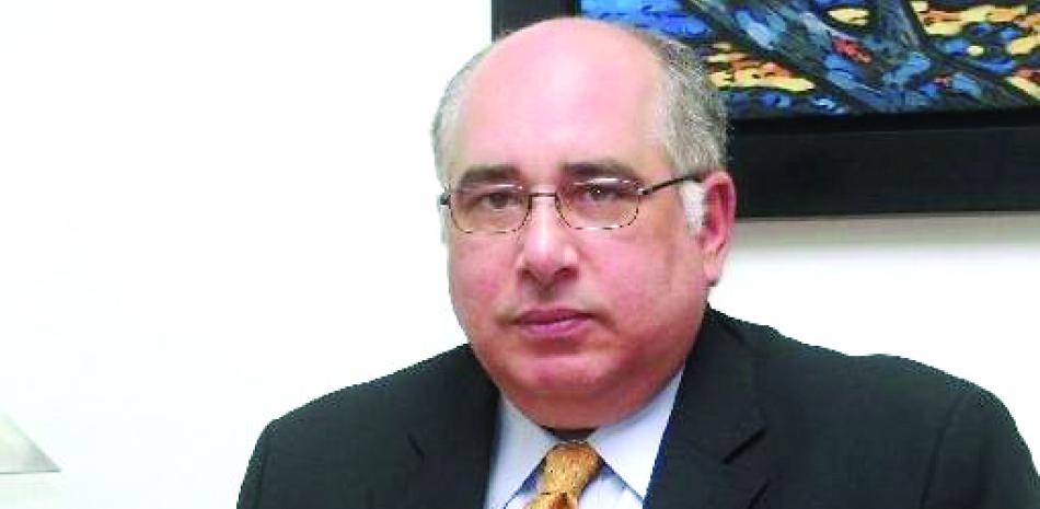 José Báez Guerrero es abogado y periodista de una prolongda trayectoria.