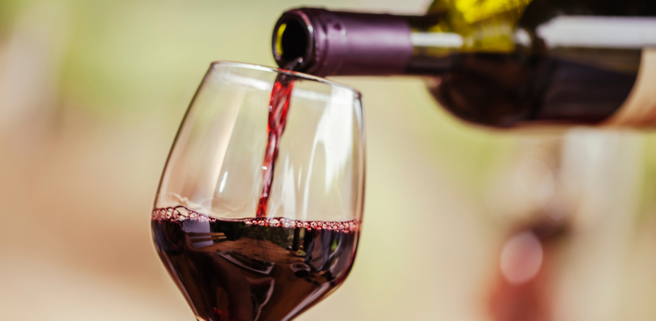 El vino como puente cultural: cómo la enología transforma la experiencia gastronómica en República Dominicana