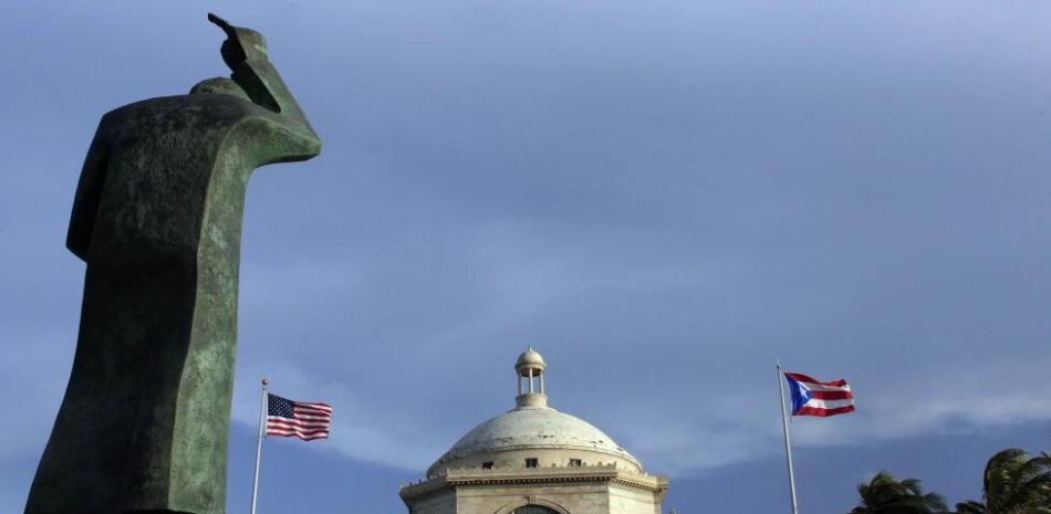 El Capitolio de Puerto Rico se encuentra en San Juan, Puerto Rico, el 29 de julio de 2015.
