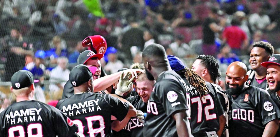 Los Leones del Escogido han tenido muchos momentos históricos a lo largo de sus años en la Liga Dominicana de Béisbol.