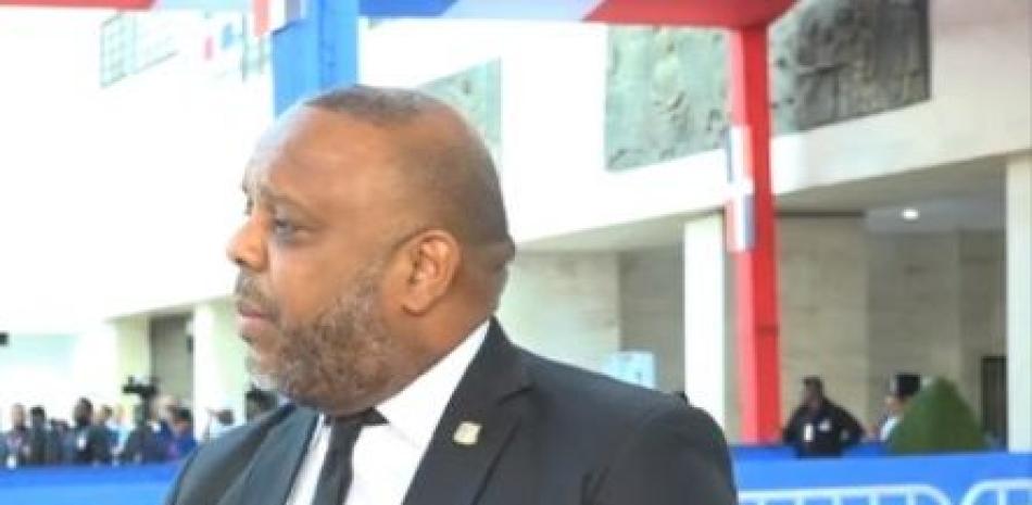 vocero del bloque de diputados del Partido de la Liberación Dominicana (PLD), Luis Enríquez,