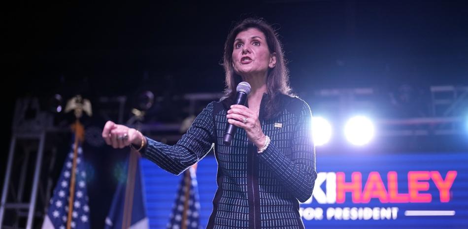 La candidata presidencial republicana, Nikki Haley, habla en un evento de campaña en Spring, Texas, el lunes 4 de marzo de 2024.