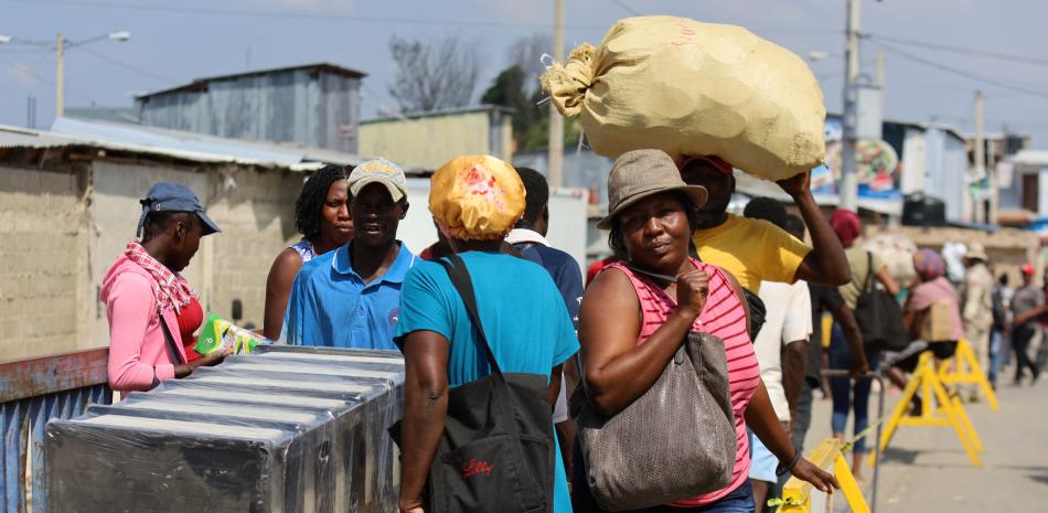 Puerto Príncipe está sometida a una grave situación de terror impuesta por bandas armadas, agravada por los acontecimientos de la noche del 2 al 3 de marzo en la prisión civil de Puerto Príncipe y en la prisión de Croix-des Bouquets.