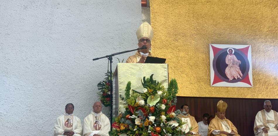 El presidente de la Conferencia del Episcopado Dominicano, Monseñor Héctor Rafael Rodríguez Rodríguez, presidió este Jueves Santo la Misa Crisma.