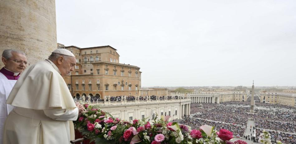 El papaFrancisco en la misa de Pascua en el Vaticano
