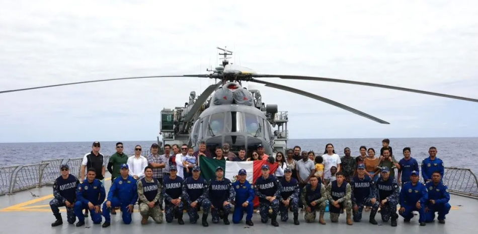 Marina de México rescatada a ciudadanos de Haití