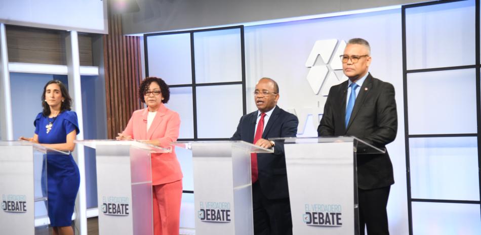 Candidatos alternativos exponen sus propuestas orientadas a educación en "El verdadero debate"