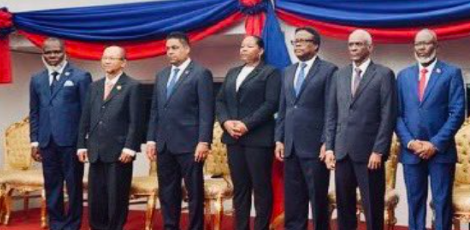 Los nueve miembros del Consejo Presidencial de Transición de Haití juraron su cargo este jueves en el Palacio Nacional.