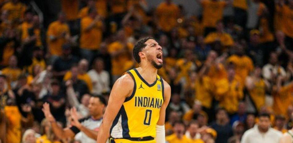 Tyrese Haliburton reacciona con fiereza luego del triunfo de los Pacers sobre los Knicks este viernes.