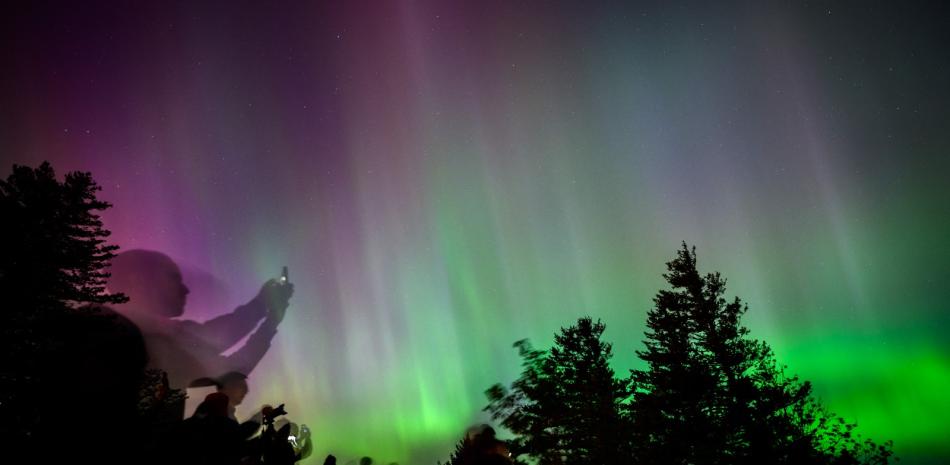 En la noche del viernes, las redes sociales se llenaron de fotos de auroras