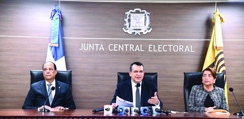 El presidente de la JCE, Román Jáquez, ha expresado que todo está listo.