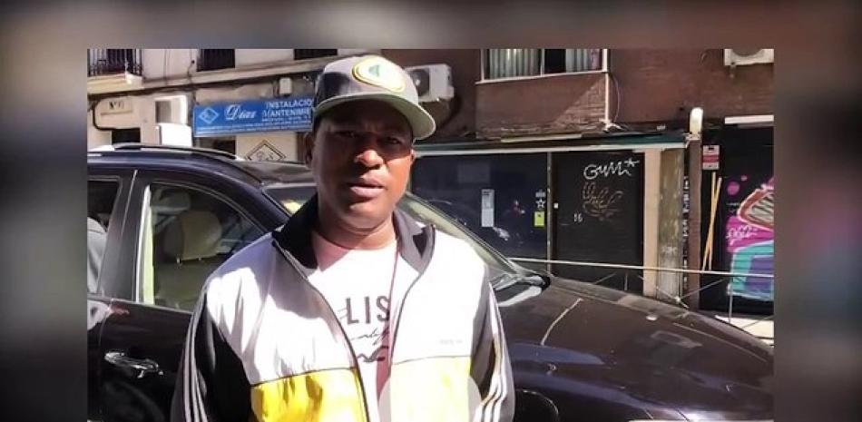 Durante un recorrido realizado por reporteros de Listín Diario en los cuatro colegios electorales ubicados en el barrio Cuatro Caminos, distrito Tetuán, una zona con una alta concentración de dominicanos en Madrid, se pudo constatar que el proceso transcurre con normalidad.