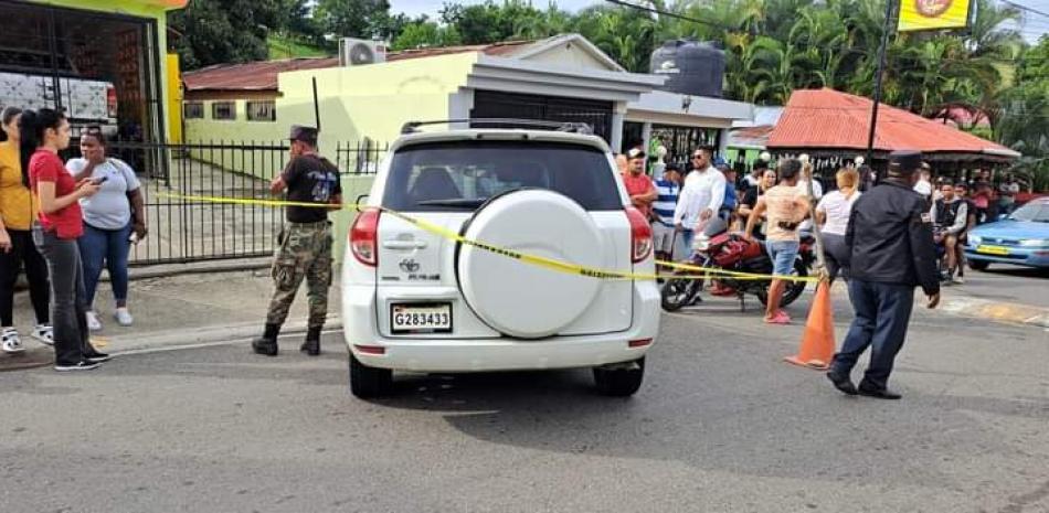 Hombre mata a su esposa e hiere a su tío en Villa Los Almácigos, Santiago Rodríguez.