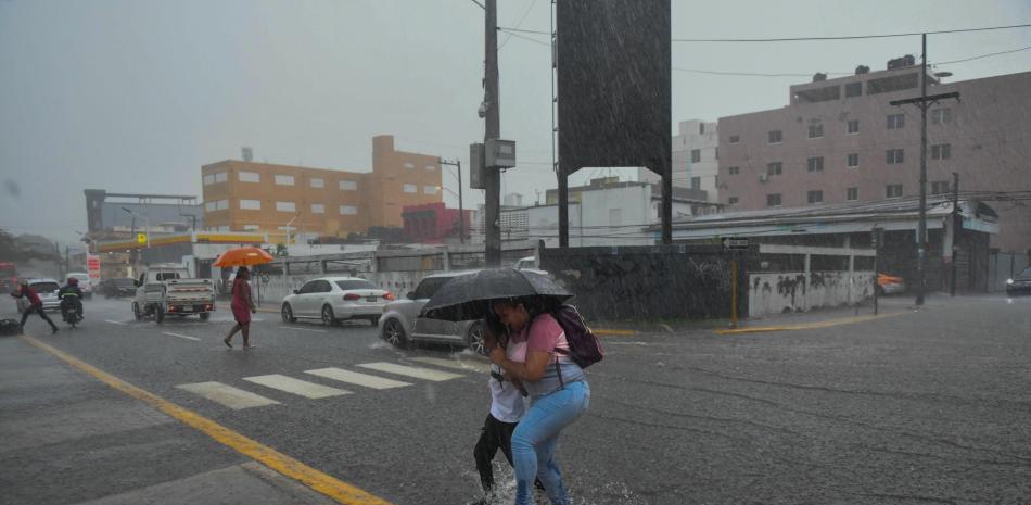 Torrenciales aguaceros inundaron la capital dominicana el jueves 4 de julio de 2024