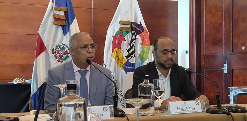 Ramón Pérez Tejada y Erodis Díaz, presidente y secretario general del CCDF