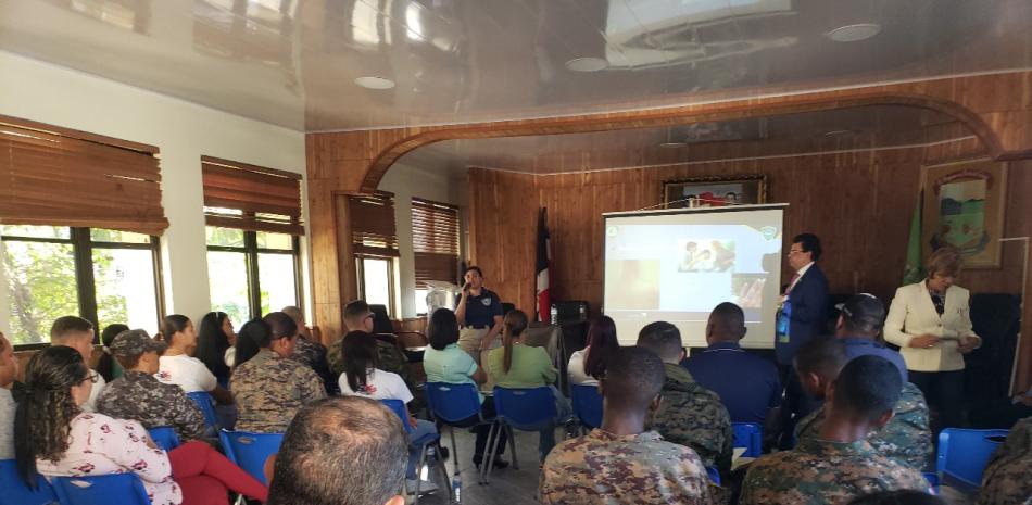 La conferencia fue acogida por autoridades locales y personalidades de Constanza.