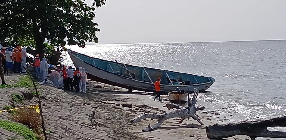 Inician investigación para determinar identidad de las osamentas encontradas en yola en Río San Juan