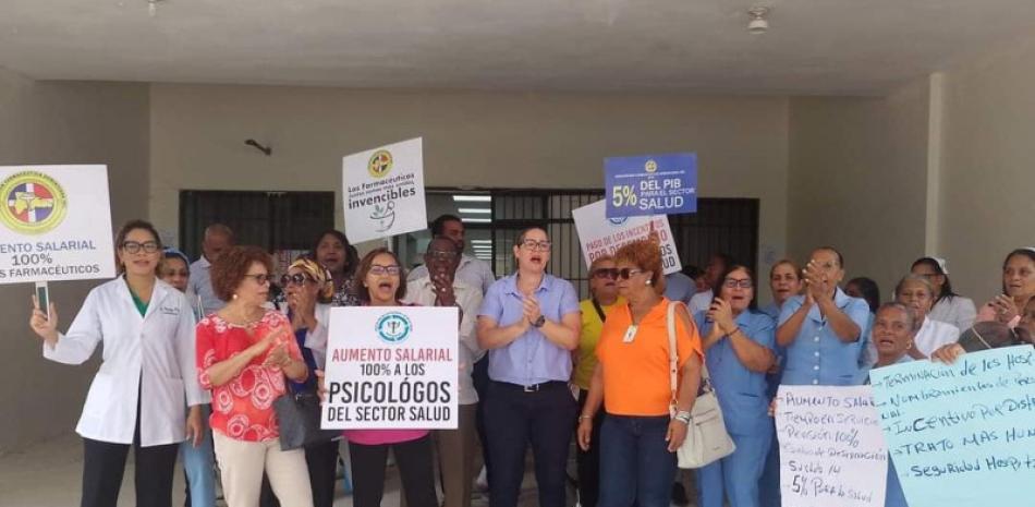 Gremios de enfermería durante una protesta en un hospital.