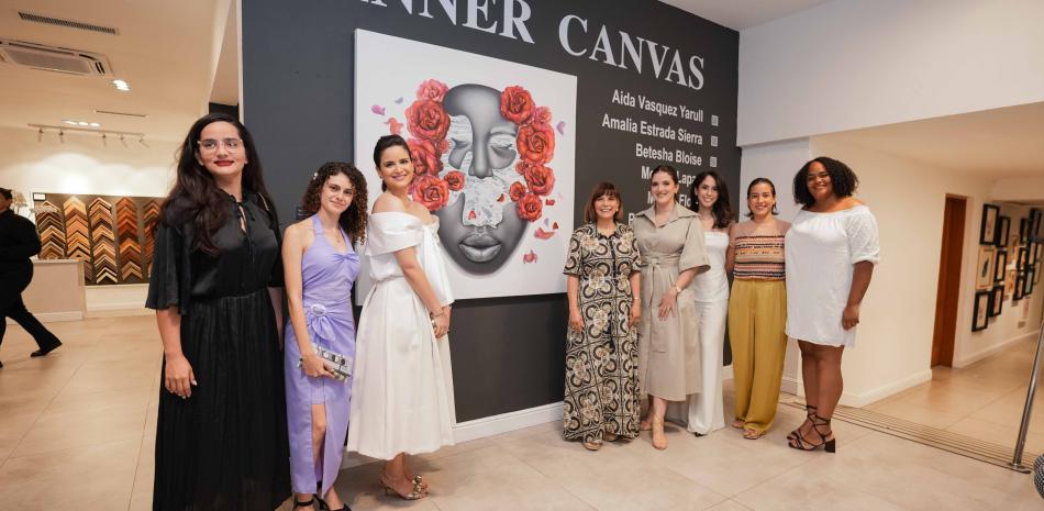 Zoraidy García, Amalia Estrada, Aida Vásquez Yarull, Susy Guzmán, Pamela Polanco, Betesha Bloise, Ana María López y Judith López.