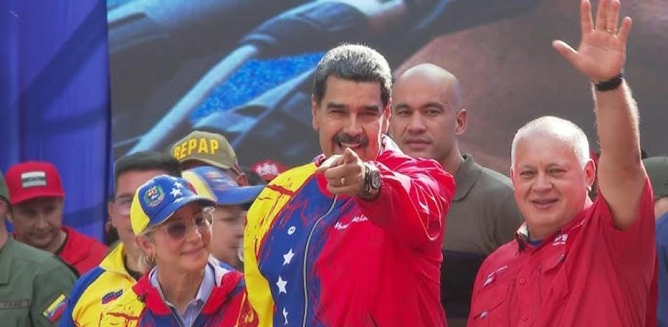 Nicolás Maduro asegura que las redes están siendo utilizadas para atacar su reelección: suspendió por 10 días la red social X y promueve un boicot contra WhatsApp.