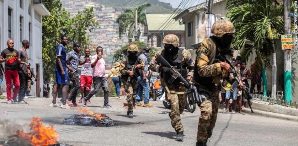 De momento Kenia ha enviado a Haití a 400 policías, de un total de 1,000.