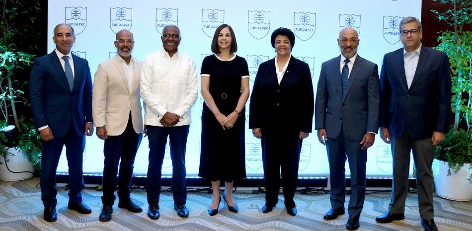 José Armado Tavarez, Carlos Alberto Abate, Rolando Moisés Guzmán, Yolanda Valdez Brea, Regla Brito de Vargas, Lawrence Michel Abreu y Ronaldo Pichardo