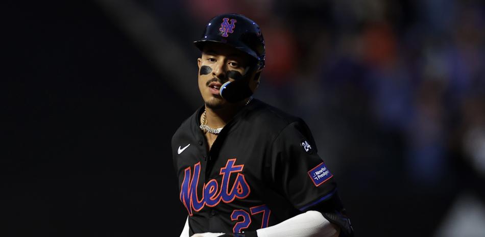 Mark Vientos , de los Mets recorre las bases en el choque que ganó su equipo tras definir el éxito.