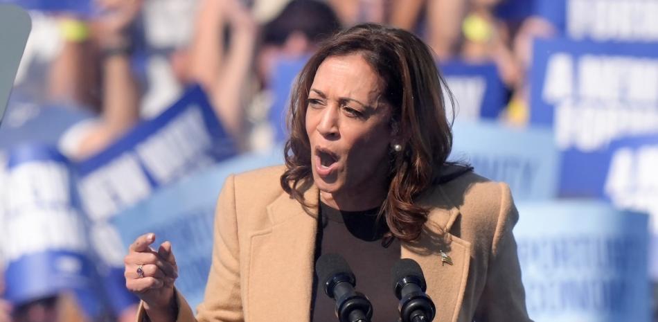 La candidata demócrata Kamala Harris, debate hoy  martes con el candidato republicano Donald Trump.