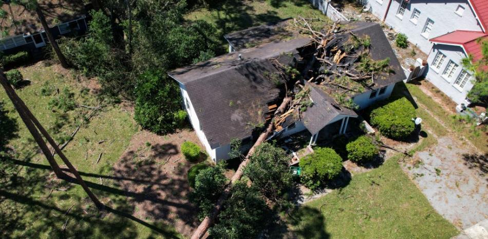 Una fotografía aérea tomada el 28 de septiembre de 2024 muestra los daños de la tormenta tras el huracán Helene en Valdosta, Georgia. Al menos 44 personas murieron en cinco estados de EE. UU. UU.