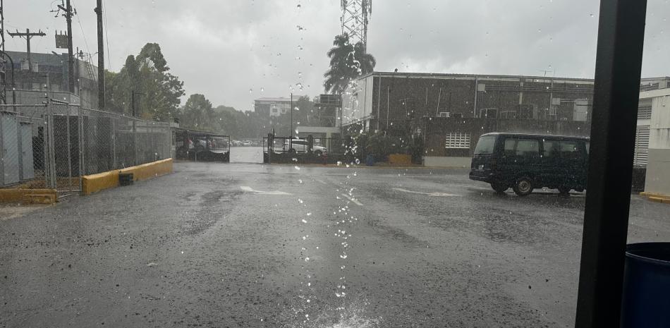 Las lluvias son provocadas por una vaguada y la aproximación de una onda tropical