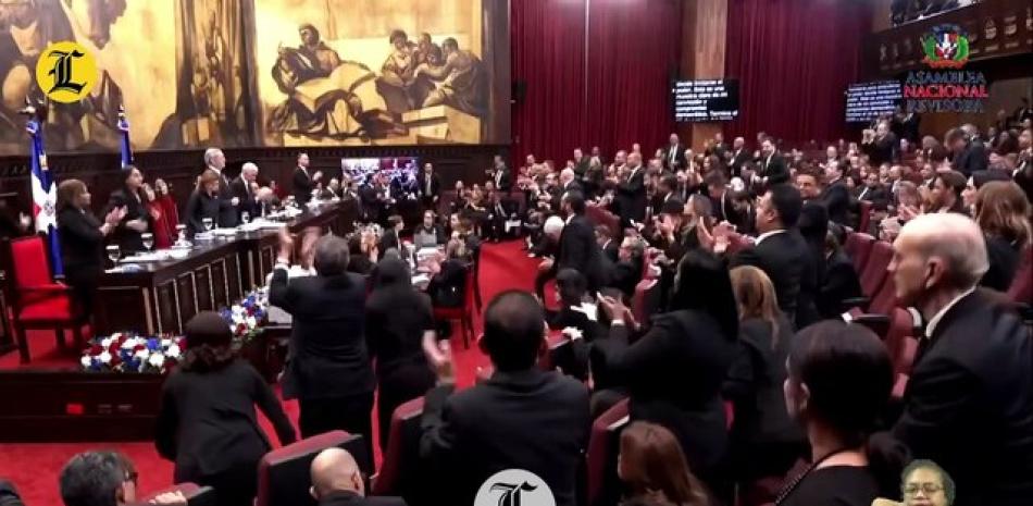 El presidente Luis Abinader aseguró ante los asambleístas que su gestión pasará a la historia por no utilizar la mayoría del Congreso Nacional para beneficiarse del poder político.