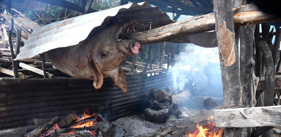 Ventas de cerdo asado se pronostican con poco flujo para este año.