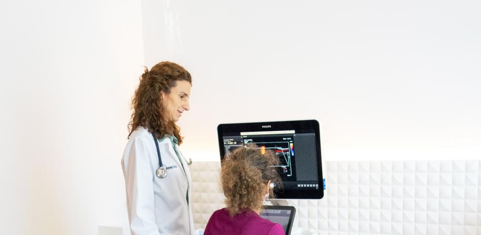 Prueba cardiovascular efectuada a una mujer. Foto Movimiento Corazón de Mujer.