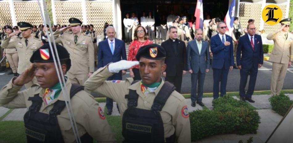 En su discurso, el director del Listín Diario resaltó la labor que han realizado los miembros del Ejército y otros alistados de las Fuerzas Armadas en el cuidado y protección de la frontera con Haití
