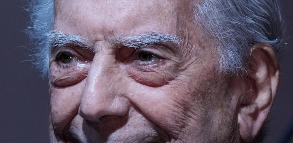 El escritor peruano Mario Vargas Llosa