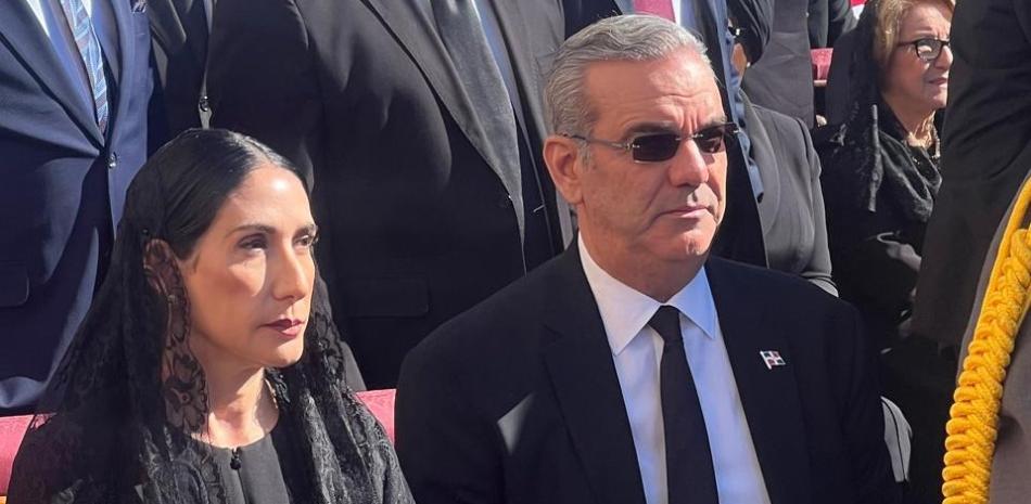Pope Francis' First Lady's Wealth & Influence - News Directory 3