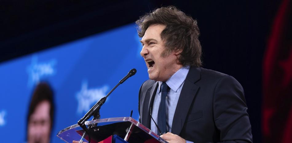 El presidente argentino Javier Milei habla en la Conferencia de Acción Política Conservadora (CPAC) en el Gaylord National Resort & Convention Center, el 22 de febrero de 2025, en Oxon Hill, Maryland.