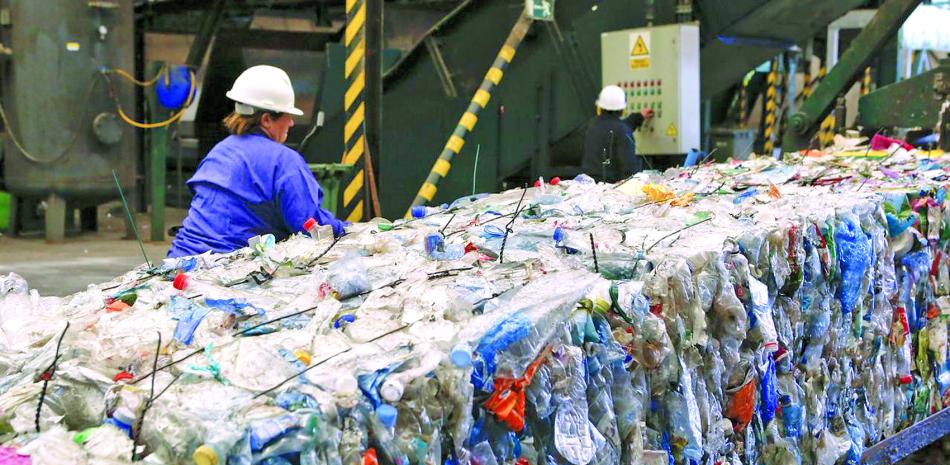 La Unión Europea inició recientemente una campaña para que se prohiba el plástico de un solo uso.