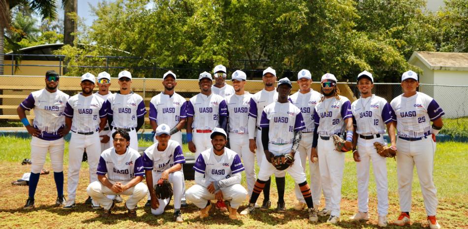 Integrantes del combinado de la Uasd que logró el mejor récord en la serie regular del torneo de béisbol universitario