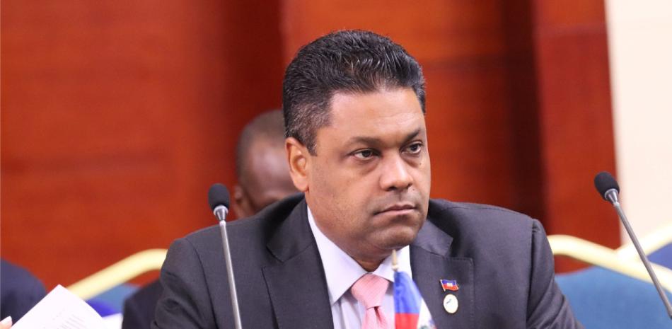 Al asumir el pasado jueves la presidencia rotativa del CPT, Laurent Saint-Cyr declaró la guerra a las bandas armadas que aterrorizan a la población.