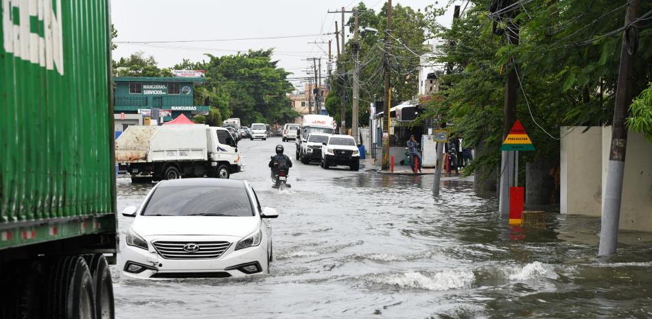 El COE mantiene en alerta roja al Distrito Nacional y las provincias Santo Domingo, San Cristóbal, San José de Ocoa y Azua.