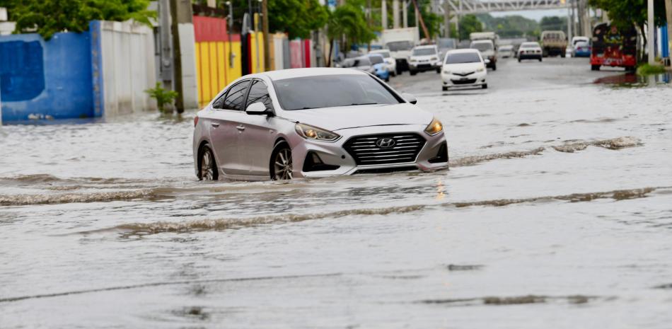 Advierte inundaciones repentinas para este jueves