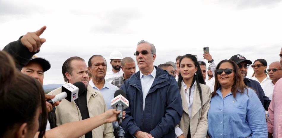 Abinader supervisa las presas